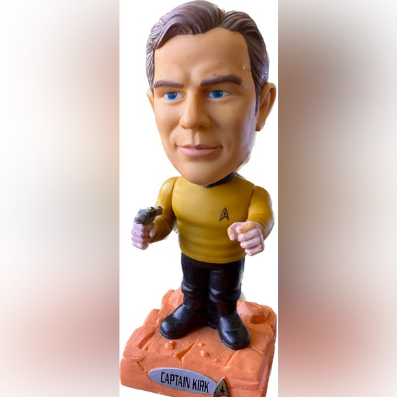 Star Trek bobble head Captain Kirk - Picture 4 of 9
